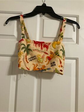 ME Makeover Essentials Pink and Cream Tropical Cropped Tank